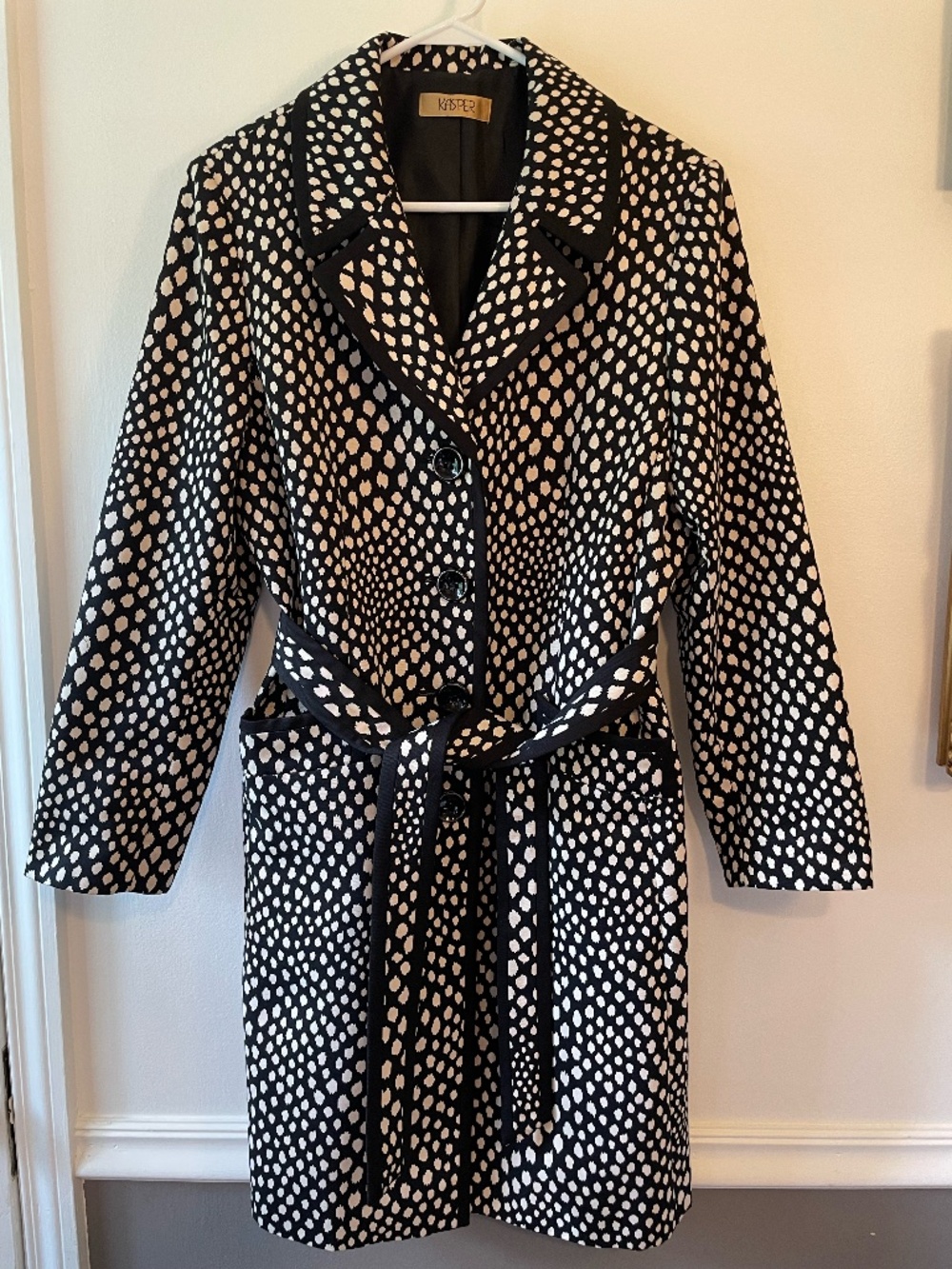 Kasper black and white abstract polka dot belted trench coat ~ size 8 or M/L